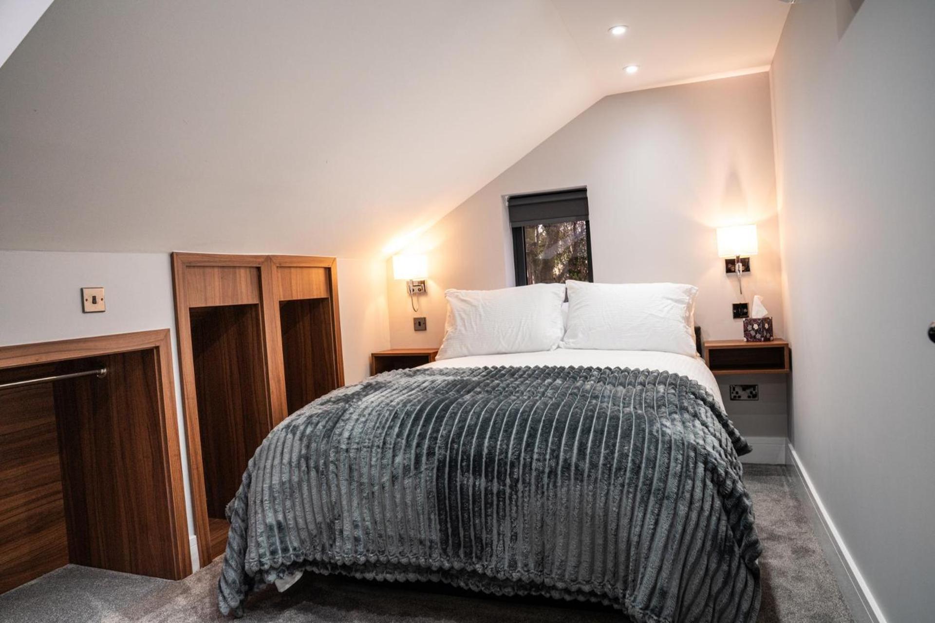 Chestnut Retreat A Stunning Annex Apartment Ossett Extérieur photo