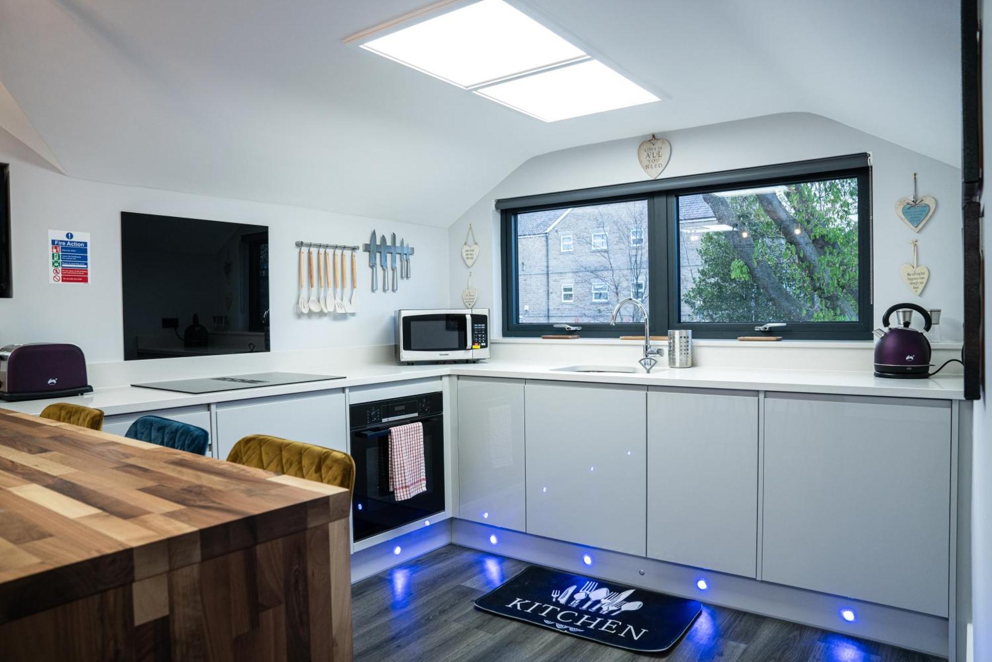 Chestnut Retreat A Stunning Annex Apartment Ossett Extérieur photo